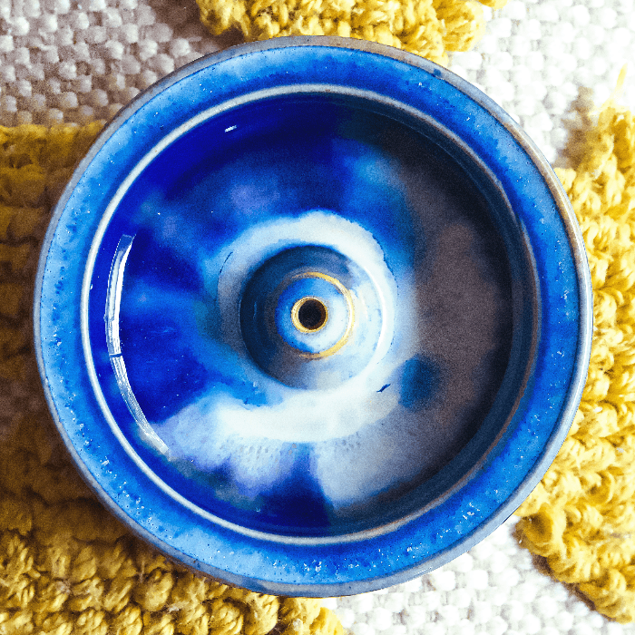 Blue Rim Ceramic Incense Holder - Chai Bunny