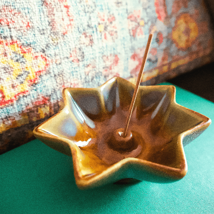Lotus Incense Holder - Chai Bunny