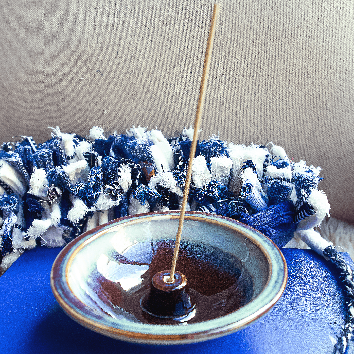 Mountain Mist Ceramic Incense Holder - Chai Bunny
